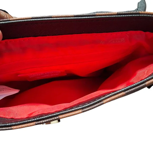 Sprayground Brown Checkered Shark Messenger Bag - Picture 3 of 4